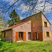 Magnifique villa bâtie sur 2500 m2 de terrain avec garage Magnifique villa bâtie sur 2500 m2 de terrain avec garage